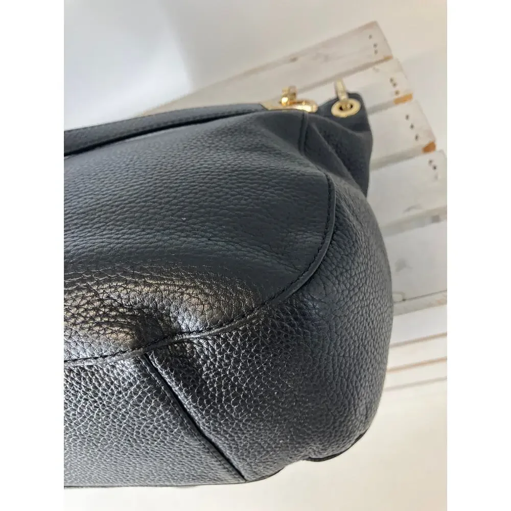 MICHAEL KORS, LARGE BLACK PEBBLED LEATHER HANDBAG